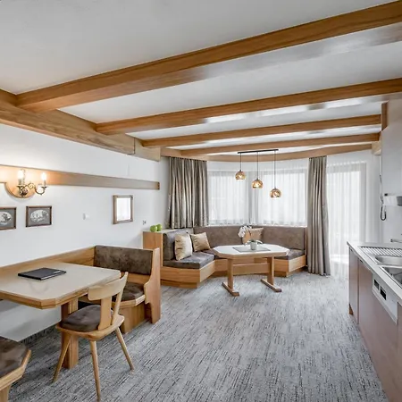 Aparthotel Garni Wieser 3*