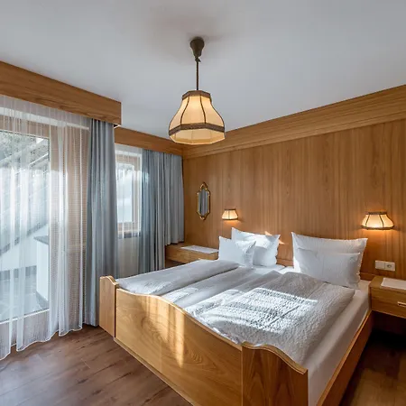 أبارت هوتل غارني ويزر 3*
